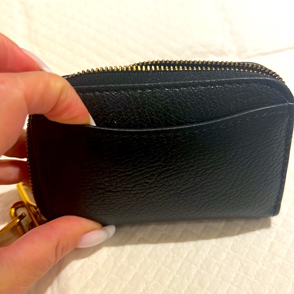 Compact Burberry  wallet with attached keychain. - Picture 4 of 10